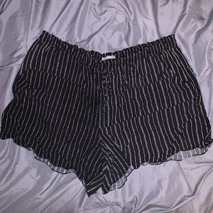 Maurices Flowy Shorts (2X)